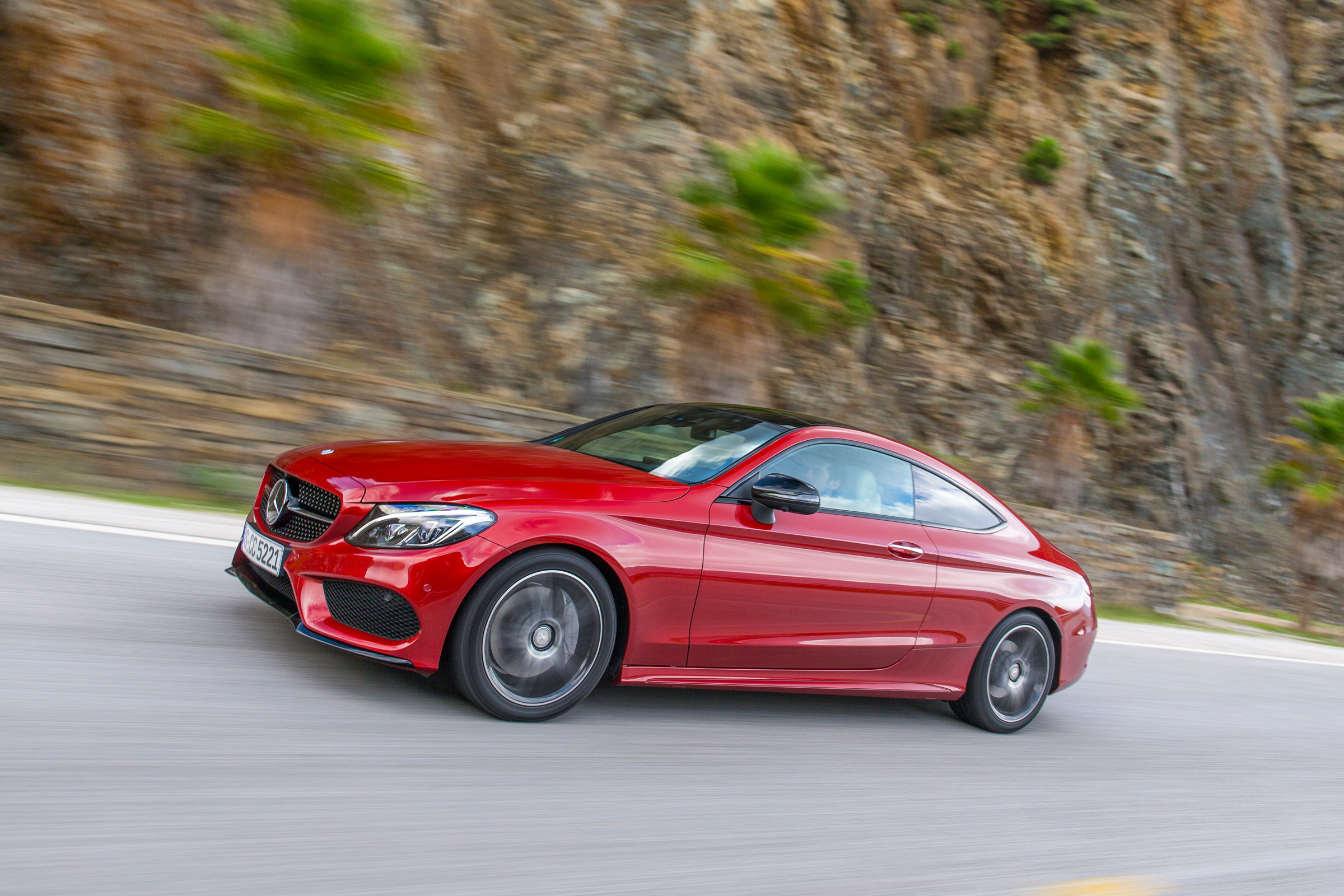 Mercedes C-Class Coupe front tracking 2