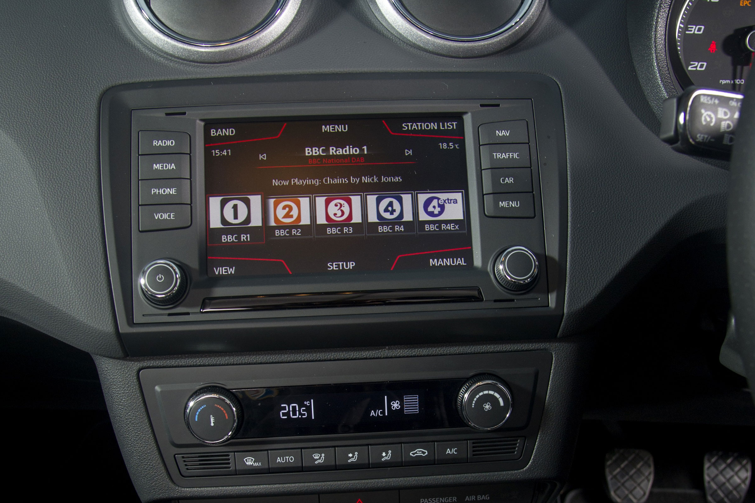 SEAT Ibiza ST centre console
