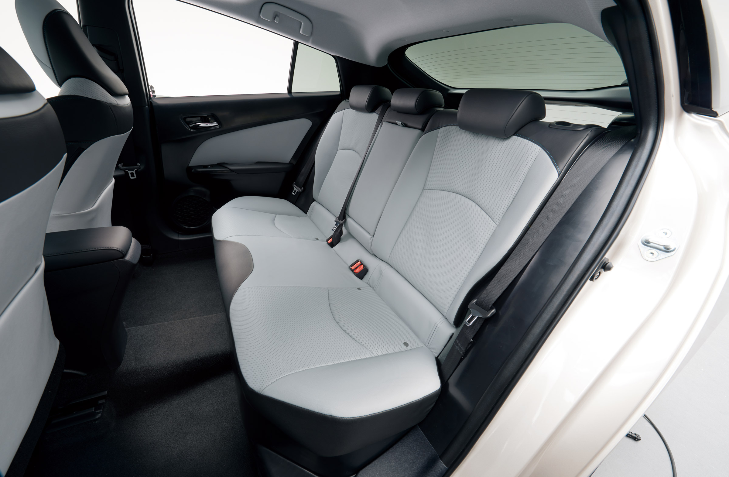 New Toyota Prius 2015 rear seats