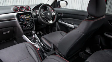 Suzuki Vitara S - cabin