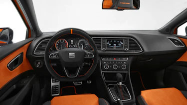 SEAT Leon Cross Sport - interior