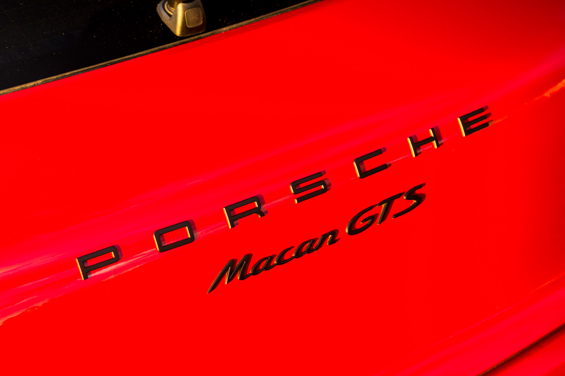 Porsche Macan GTS badge