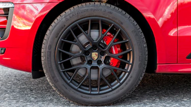 Porsche Macan GTS wheel