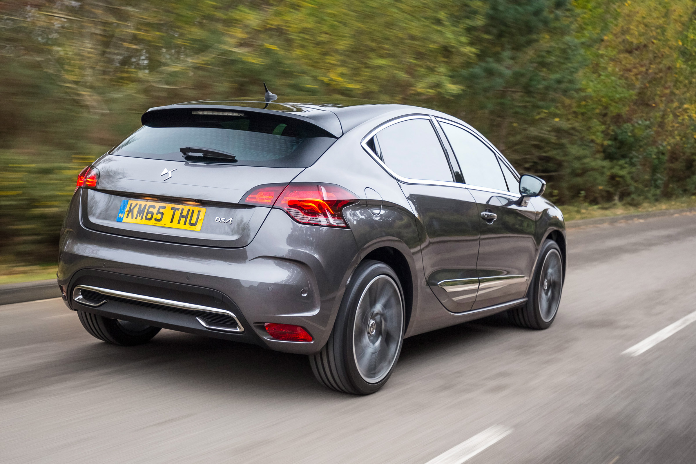 New DS 4 diesel UK drive rear