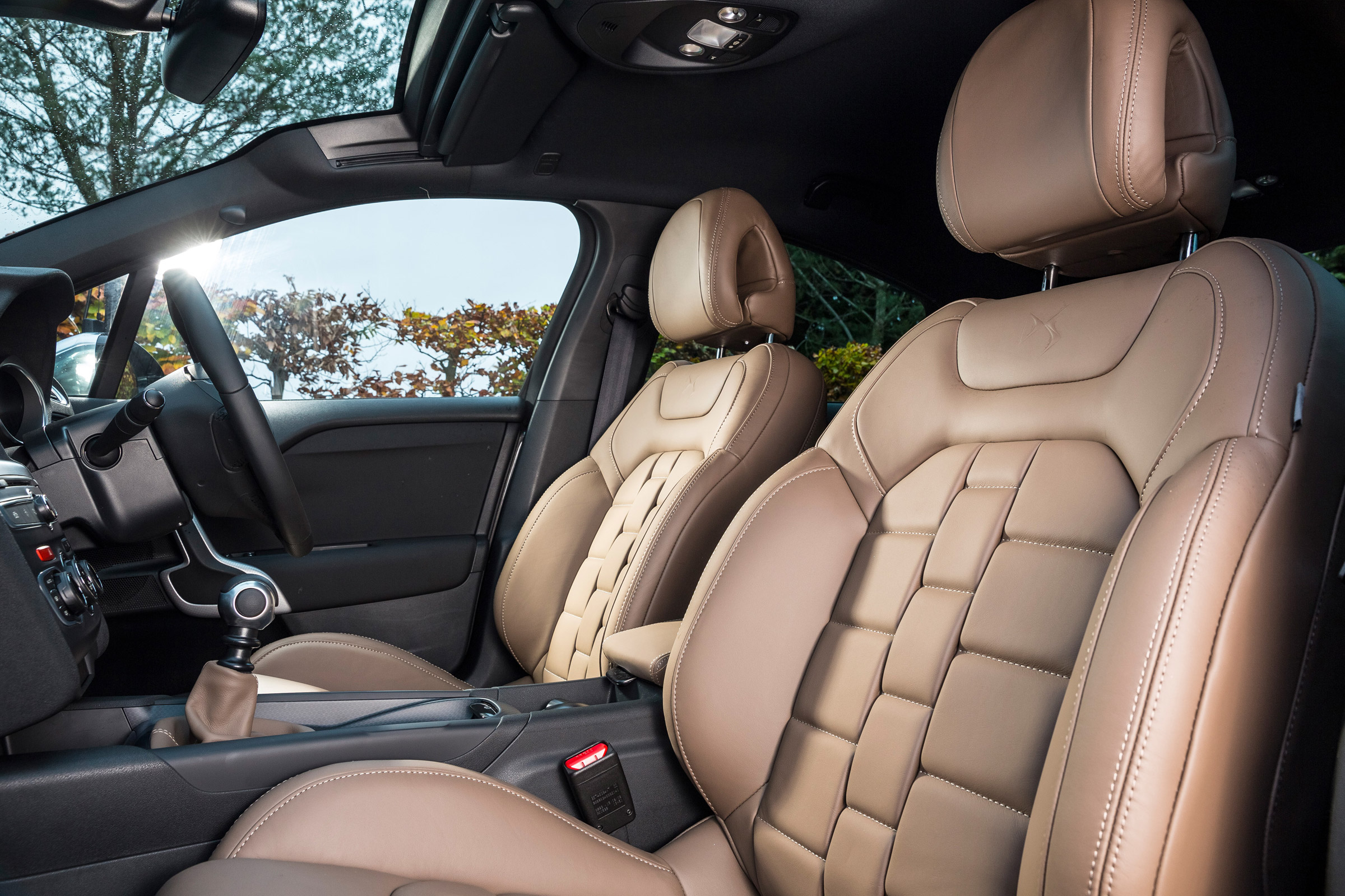 New DS 4 diesel UK drive seats