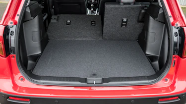 Suzuki Vitara S - boot seats down