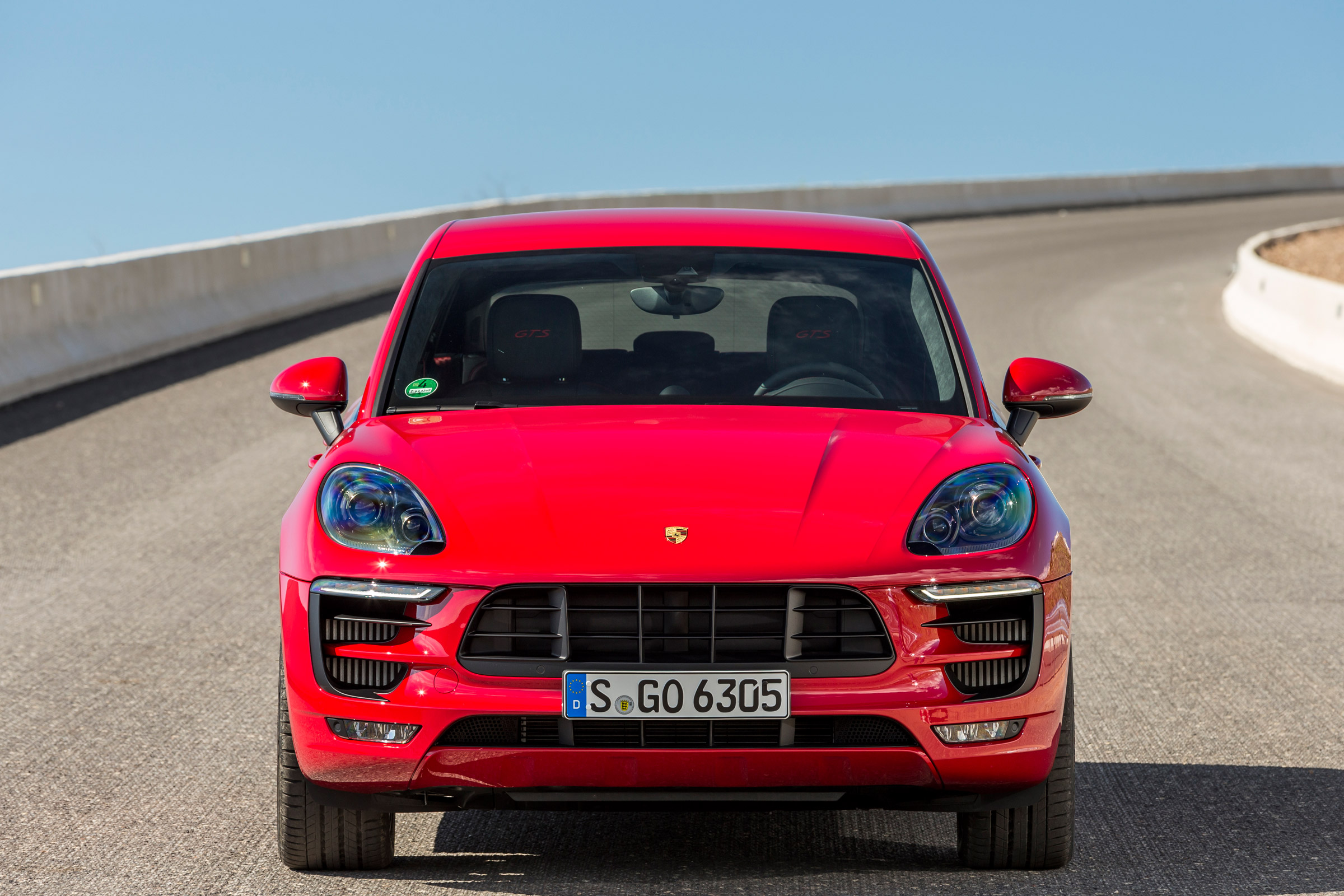 Porsche Macan GTS grille