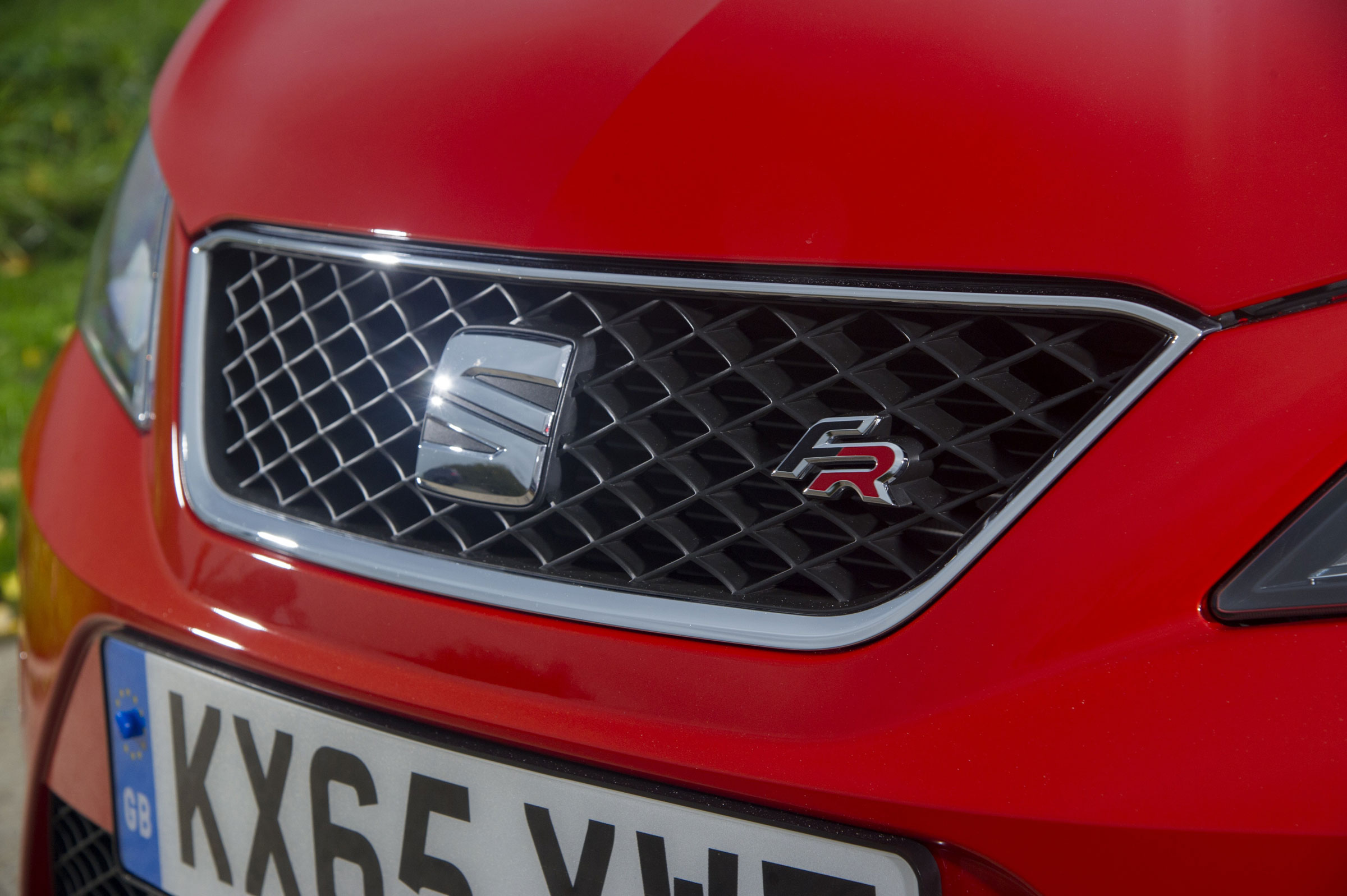 SEAT Ibiza ST front badge