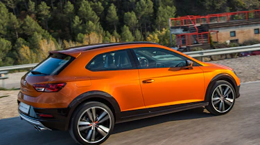 SEAT Leon Cross Sport - rear
