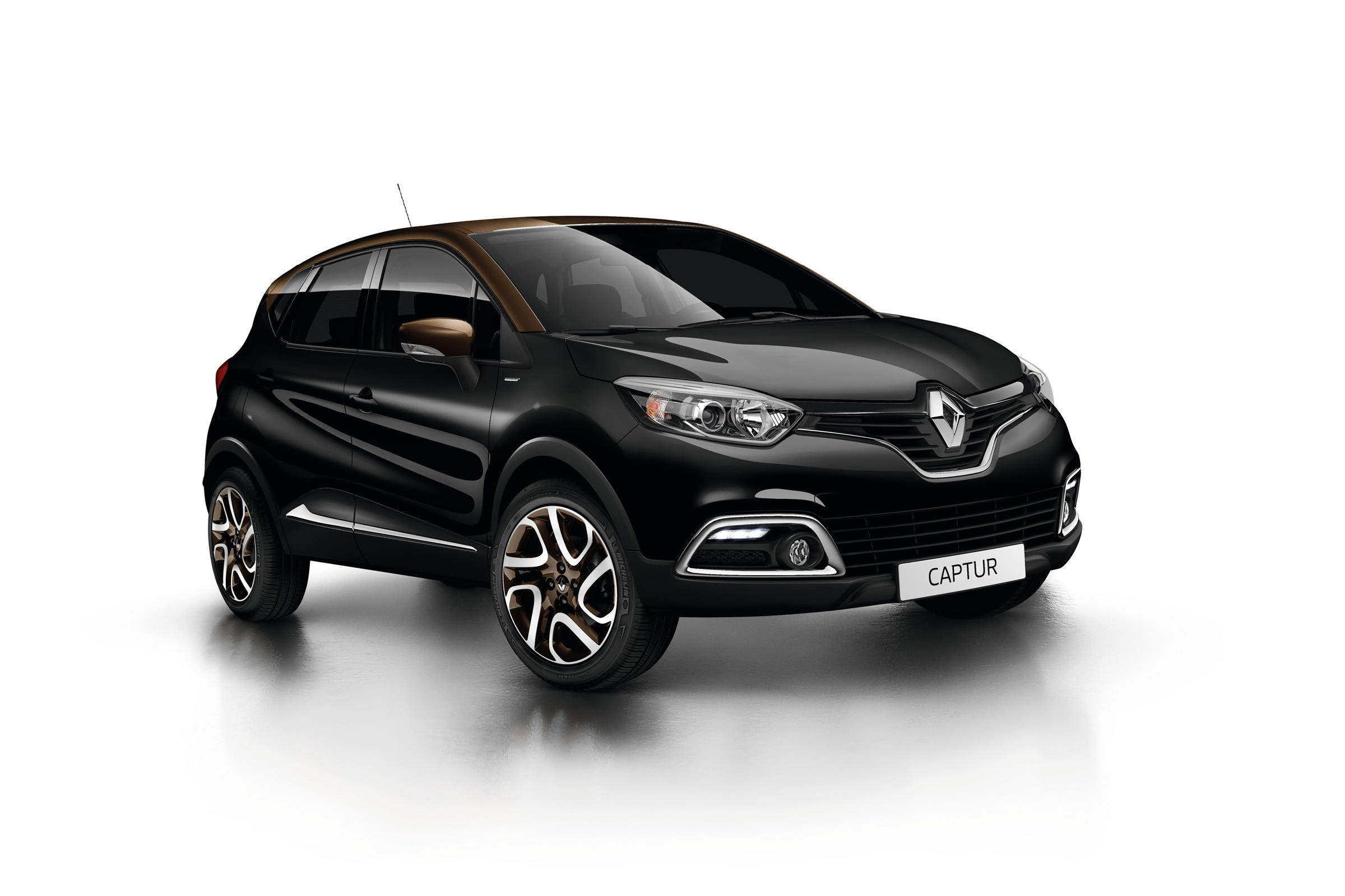 Renault Captur Iconic front