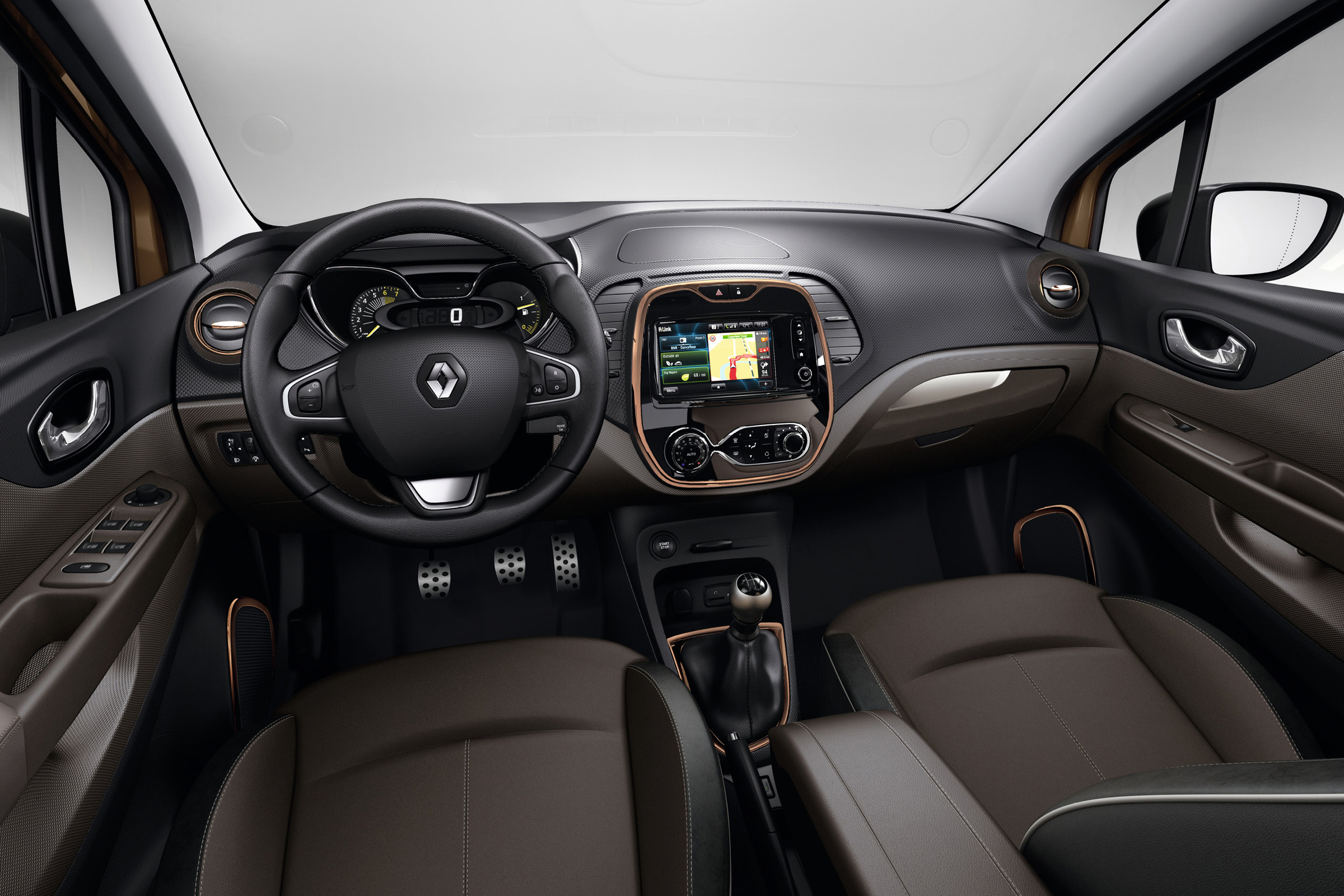 Renault Captur Iconic cabin
