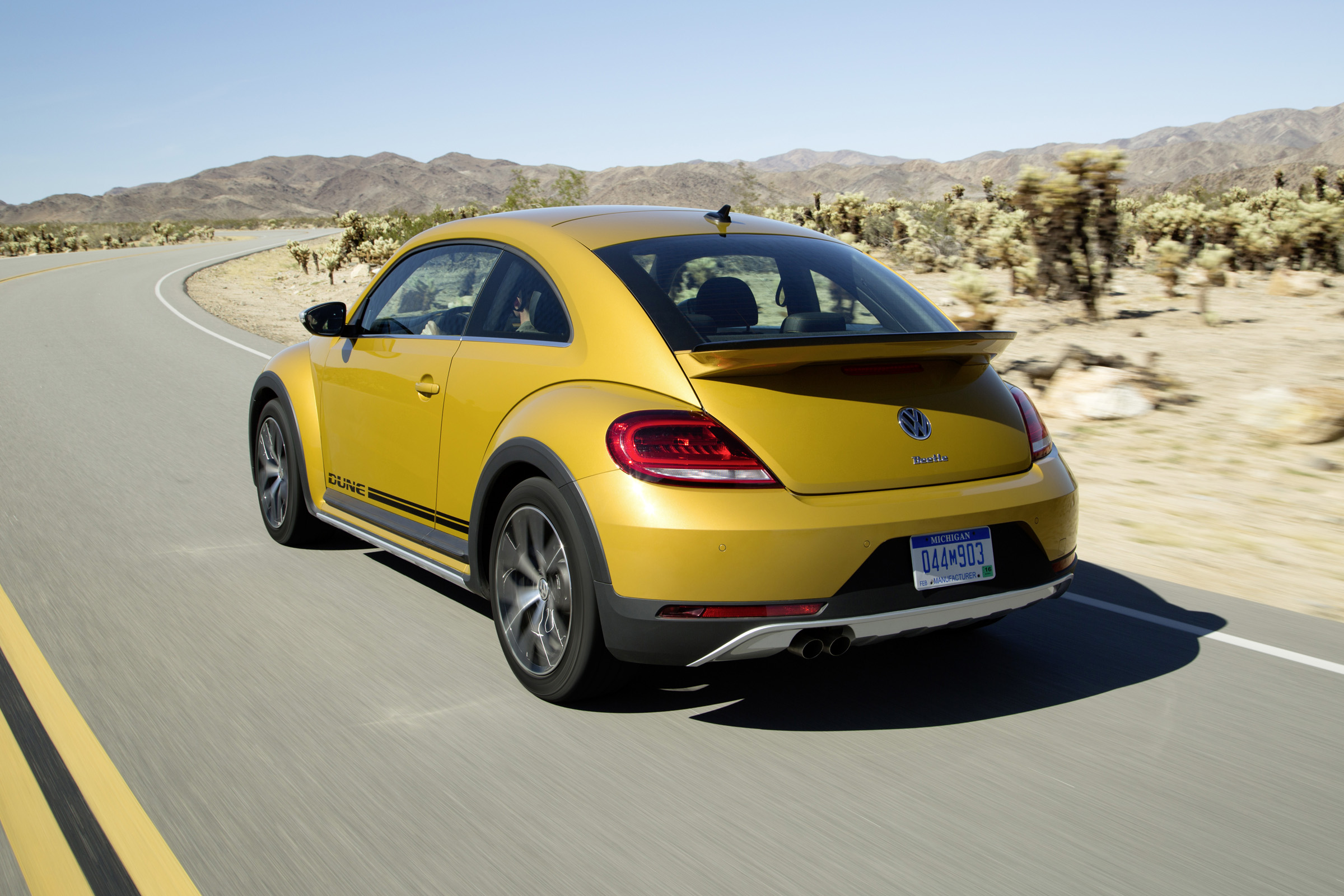 VW Beetle Dune coupe rear 3/4