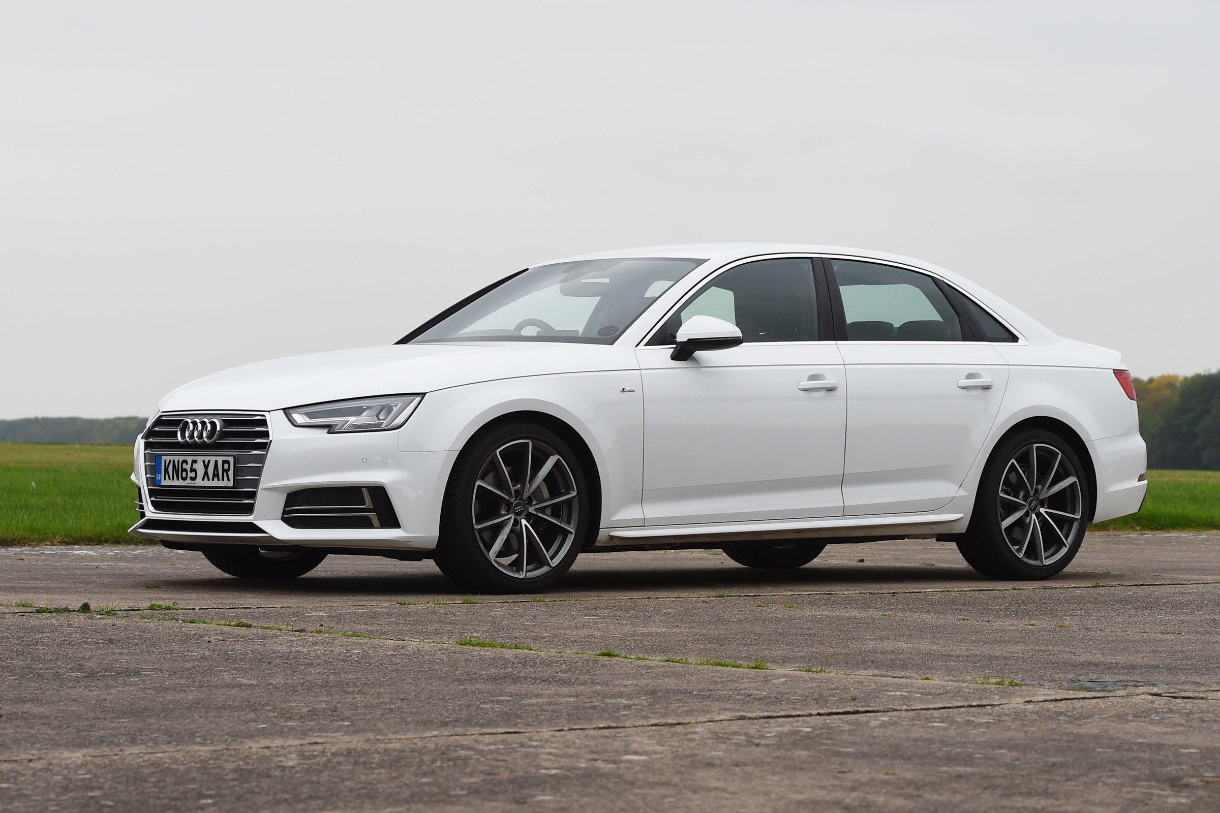 Audi A4 front
