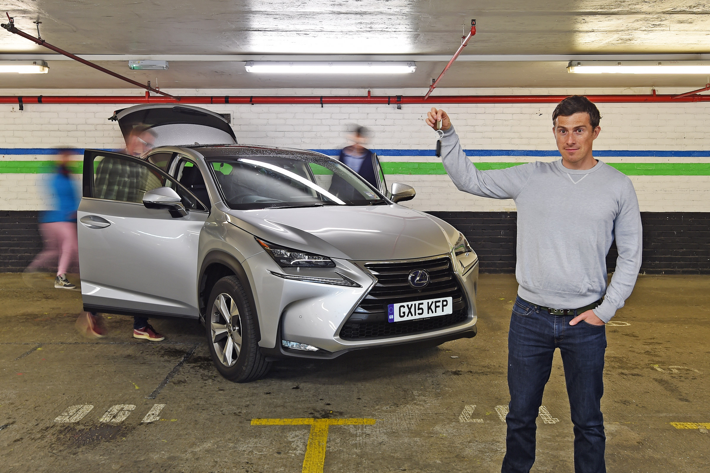 Lexus NX 300h long termer header