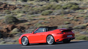 Porsche 911 S Carrera 2015 rear tracking red