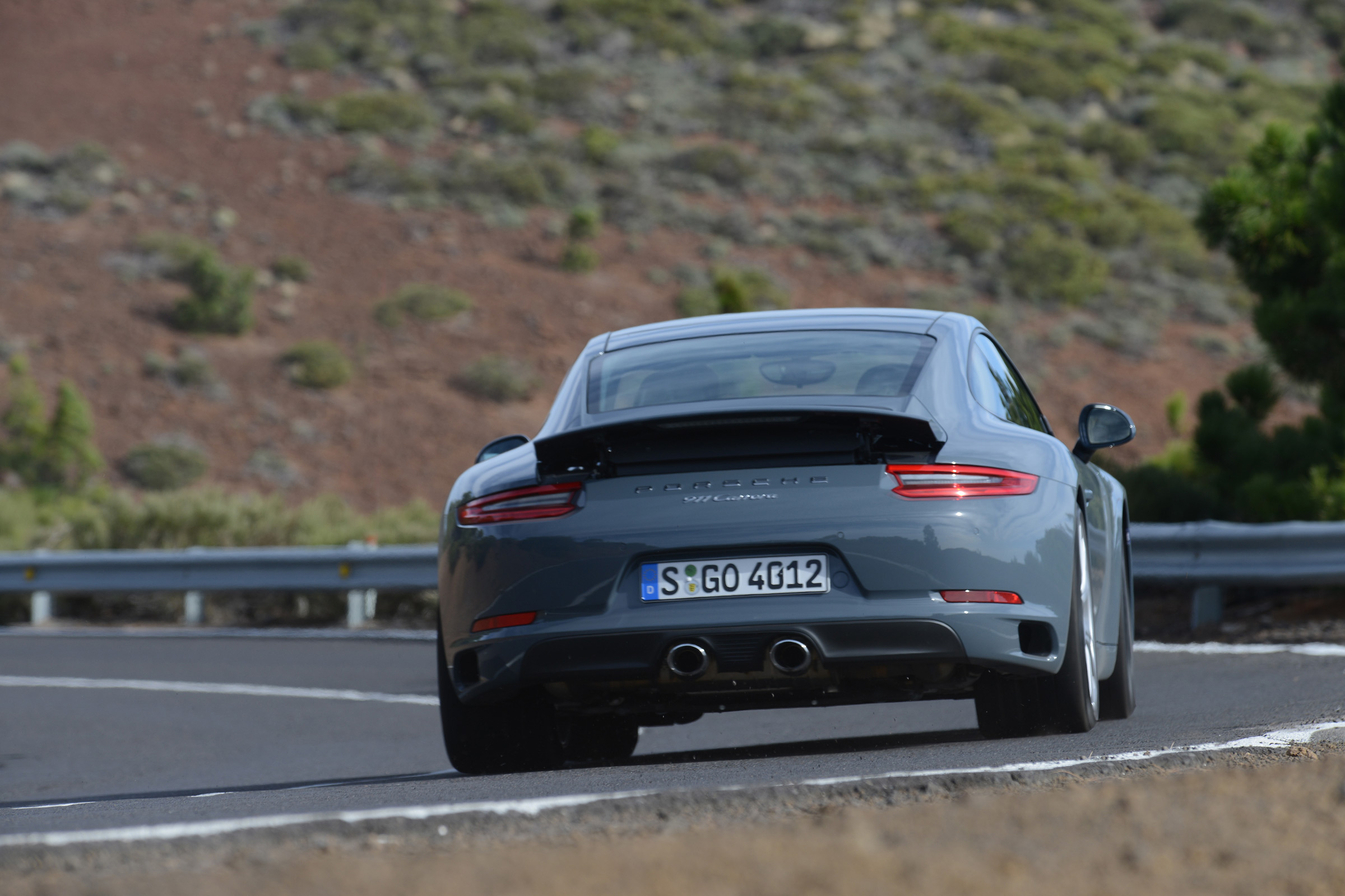 Porsche 911 Carrera 2015 rear cornering