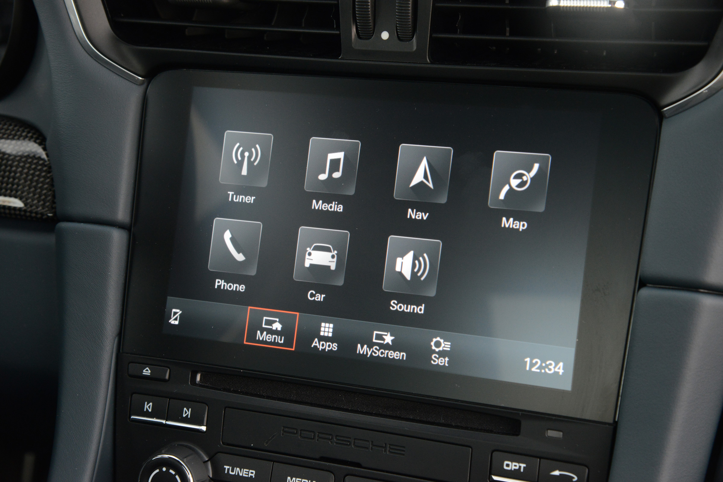 Porsche 911 Carrera 2015 infotainment