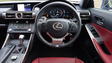 Lexus IS 200t F Sport dash