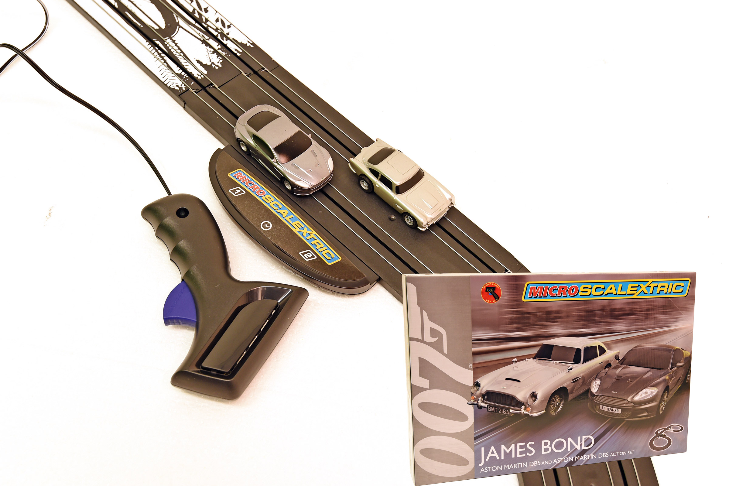 Scalextric Micro 007