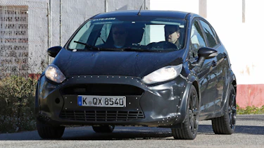 Ford Fiesta 2017 mule spied front
