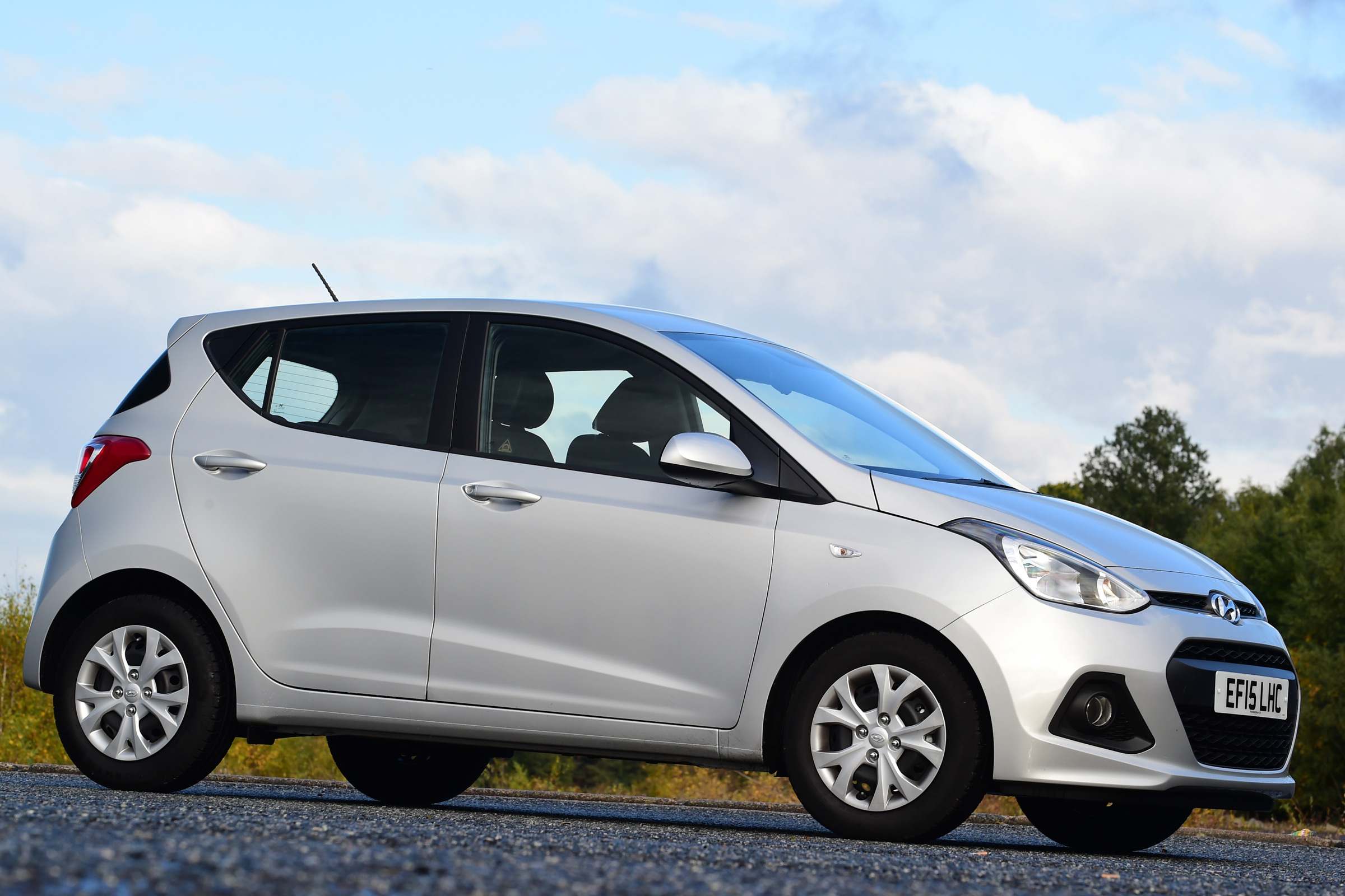 Hyundai i10 front quarter