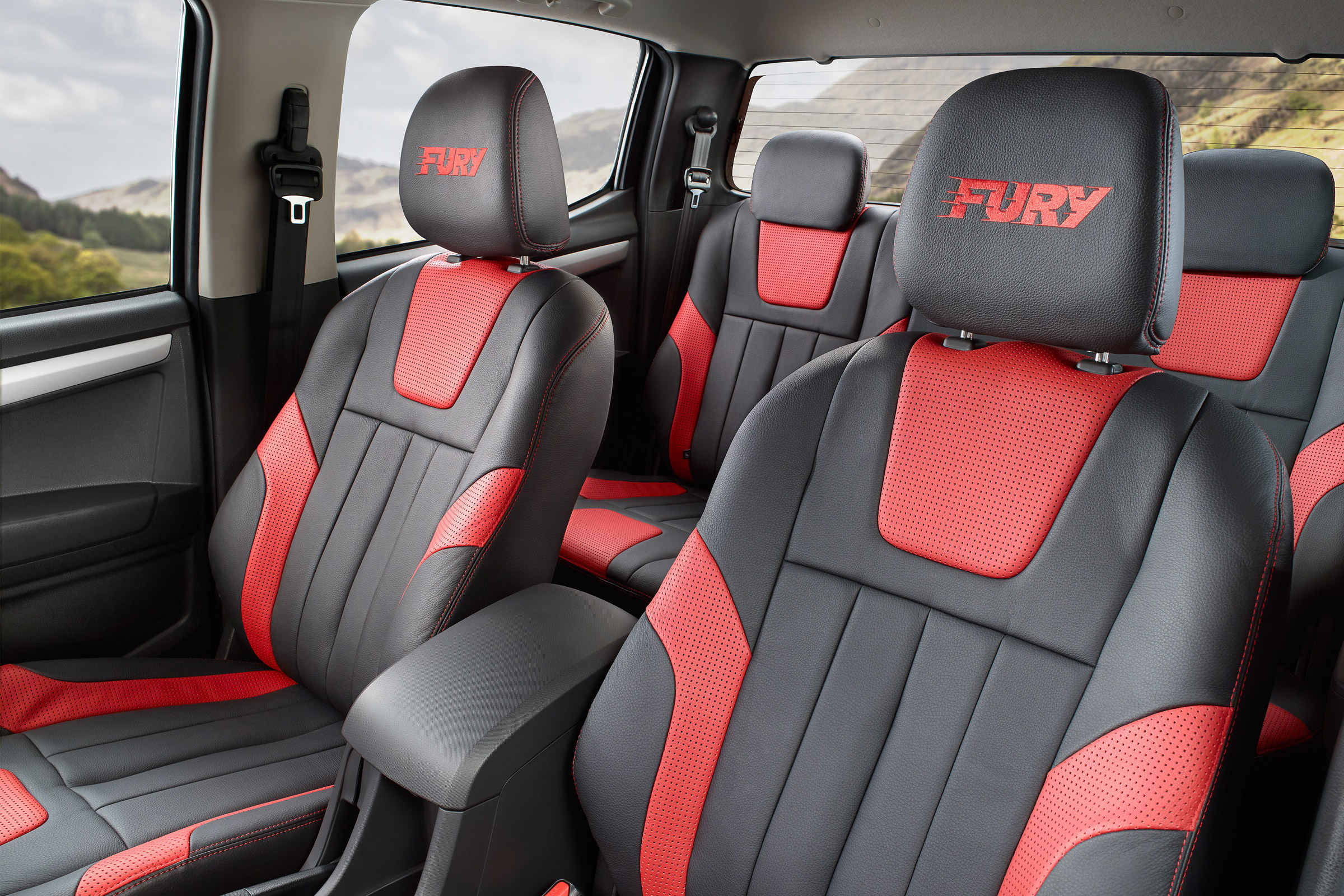 Isuzu D-Max Fury seats