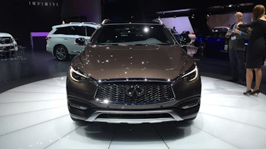 Infiniti QX30 SUV LA Show front