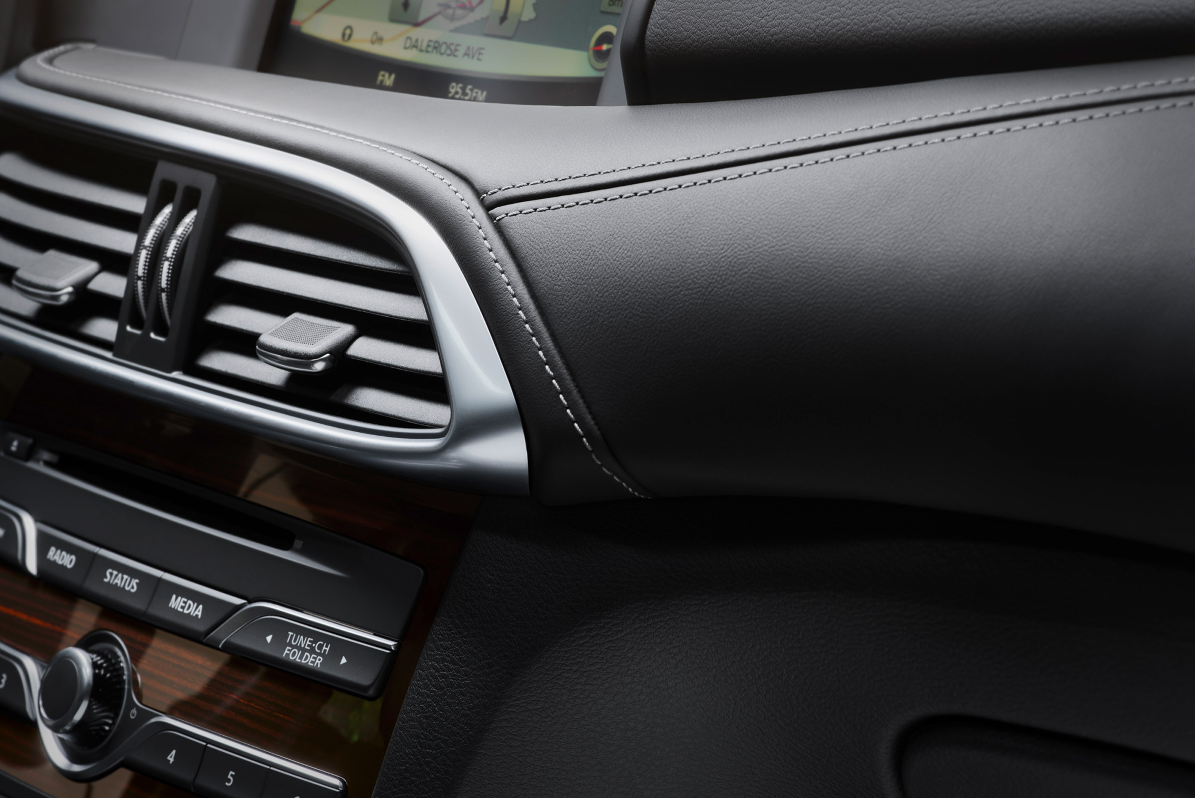 Infiniti QX30 vents