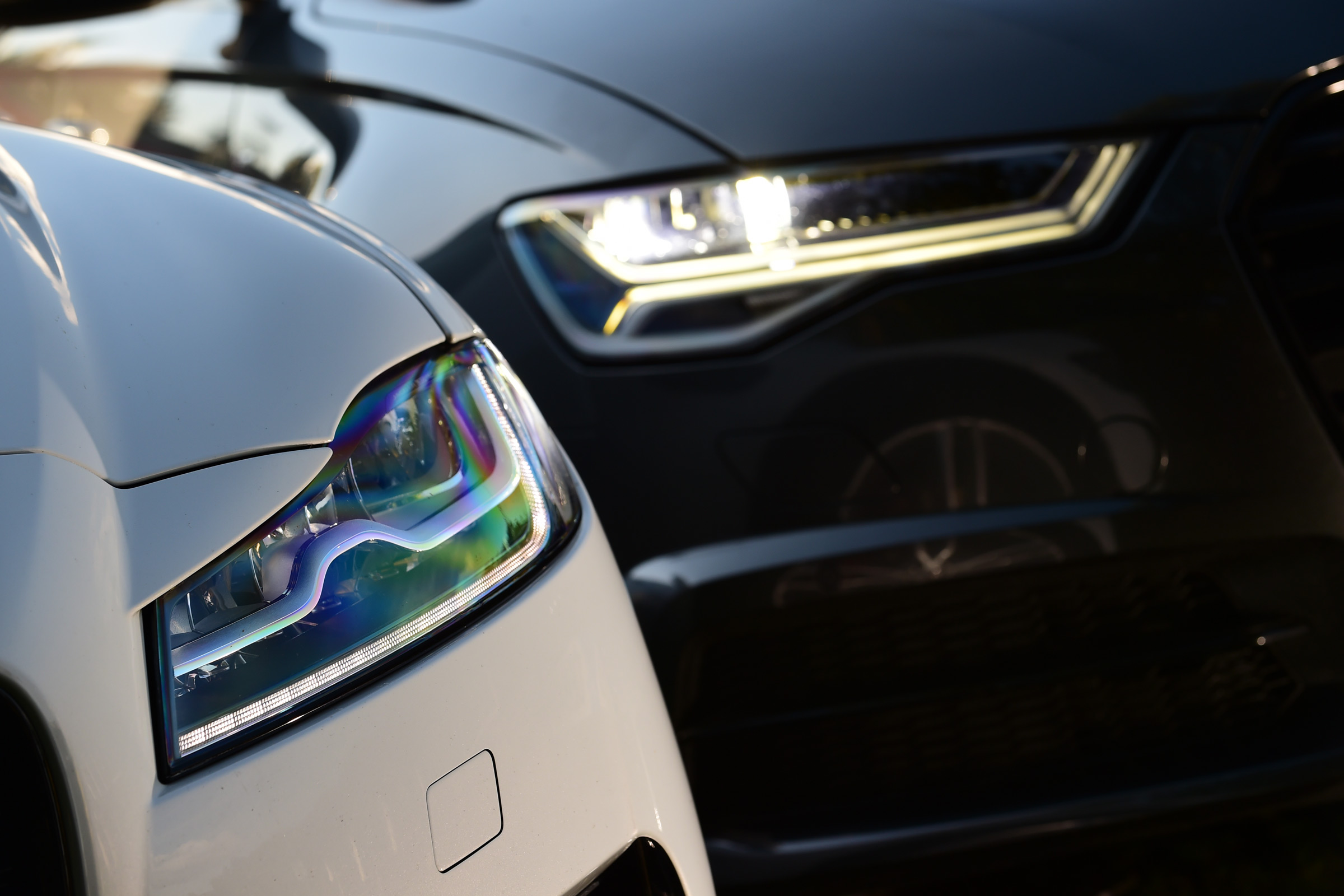 Jaguar XF vs Audi A6 headlights