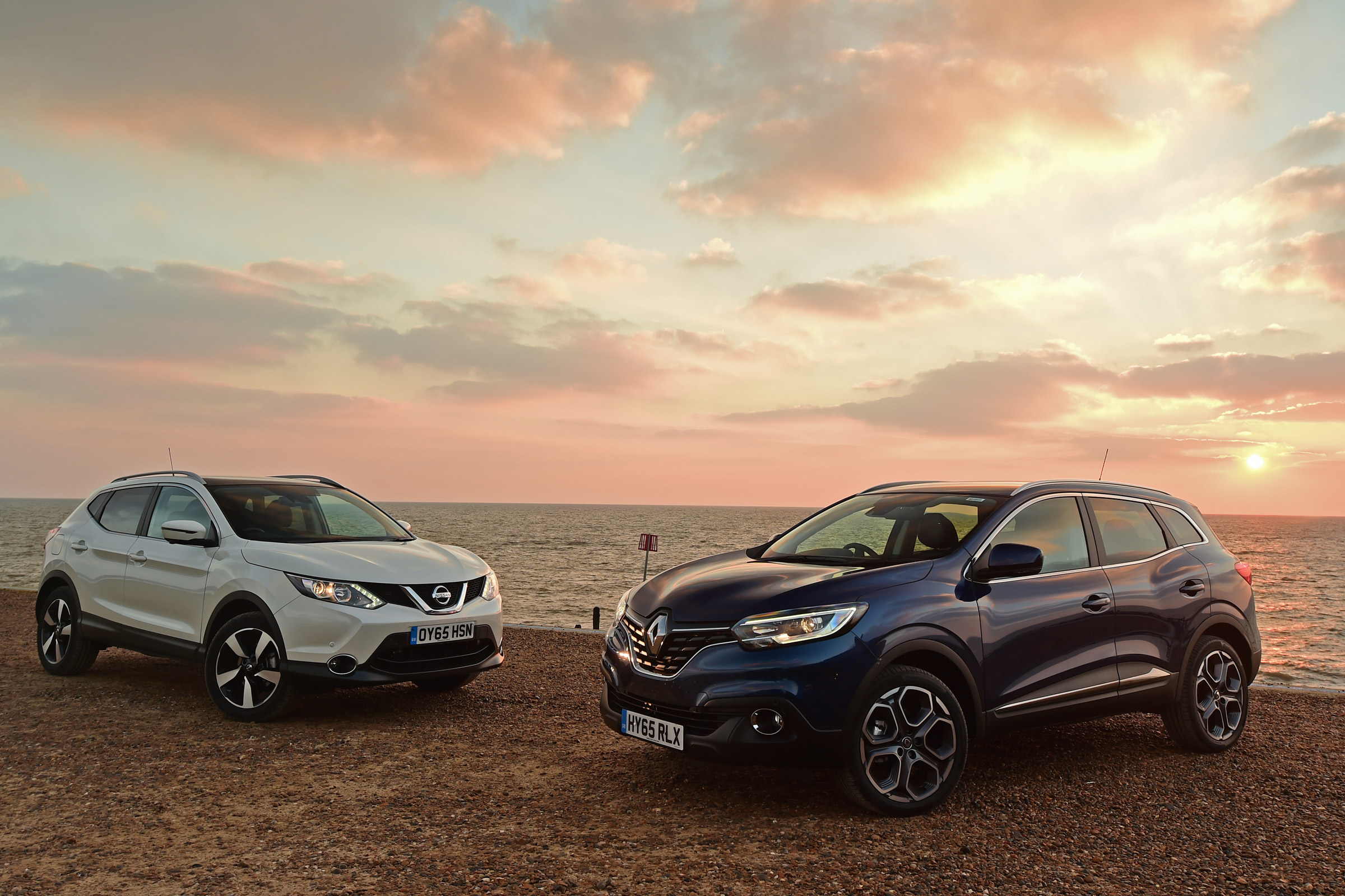 Nissan Qashqai vs Renault Kadjar landscape