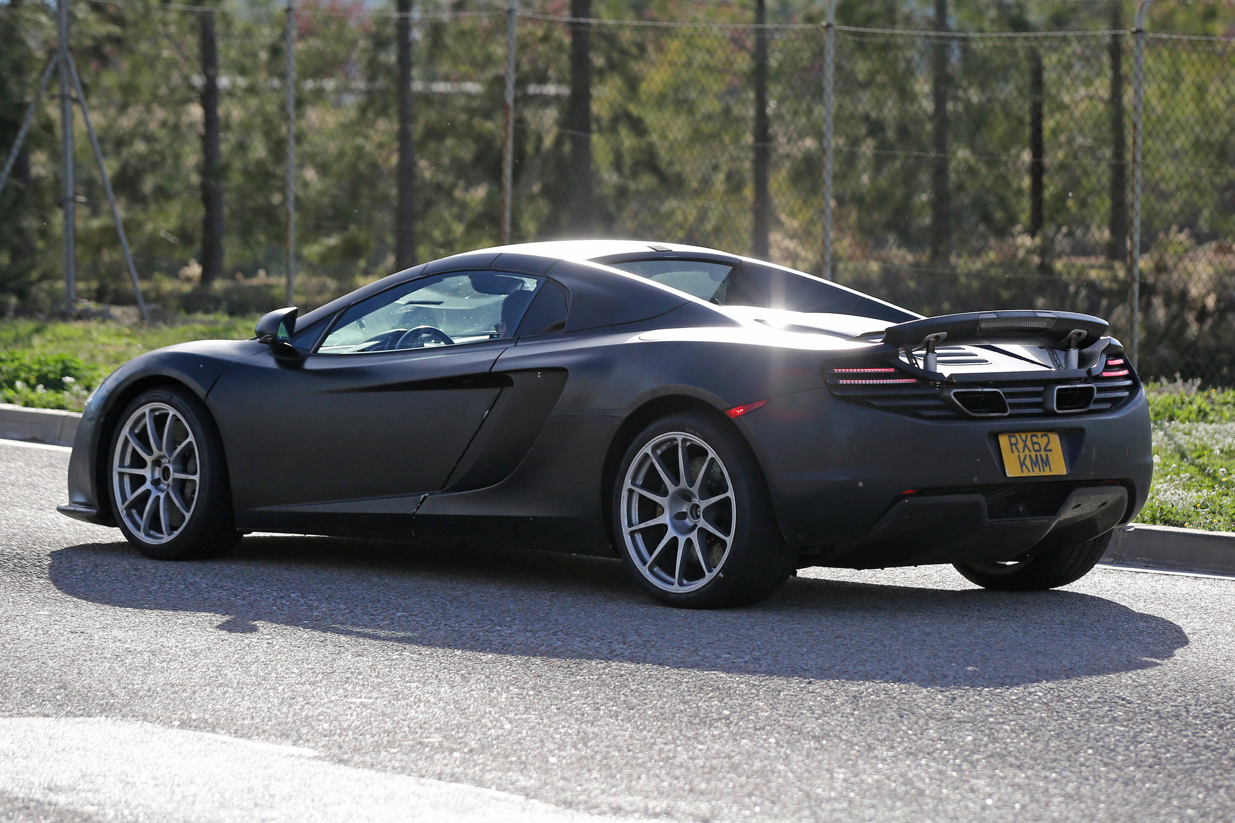 McLaren 675LT Spider side rear