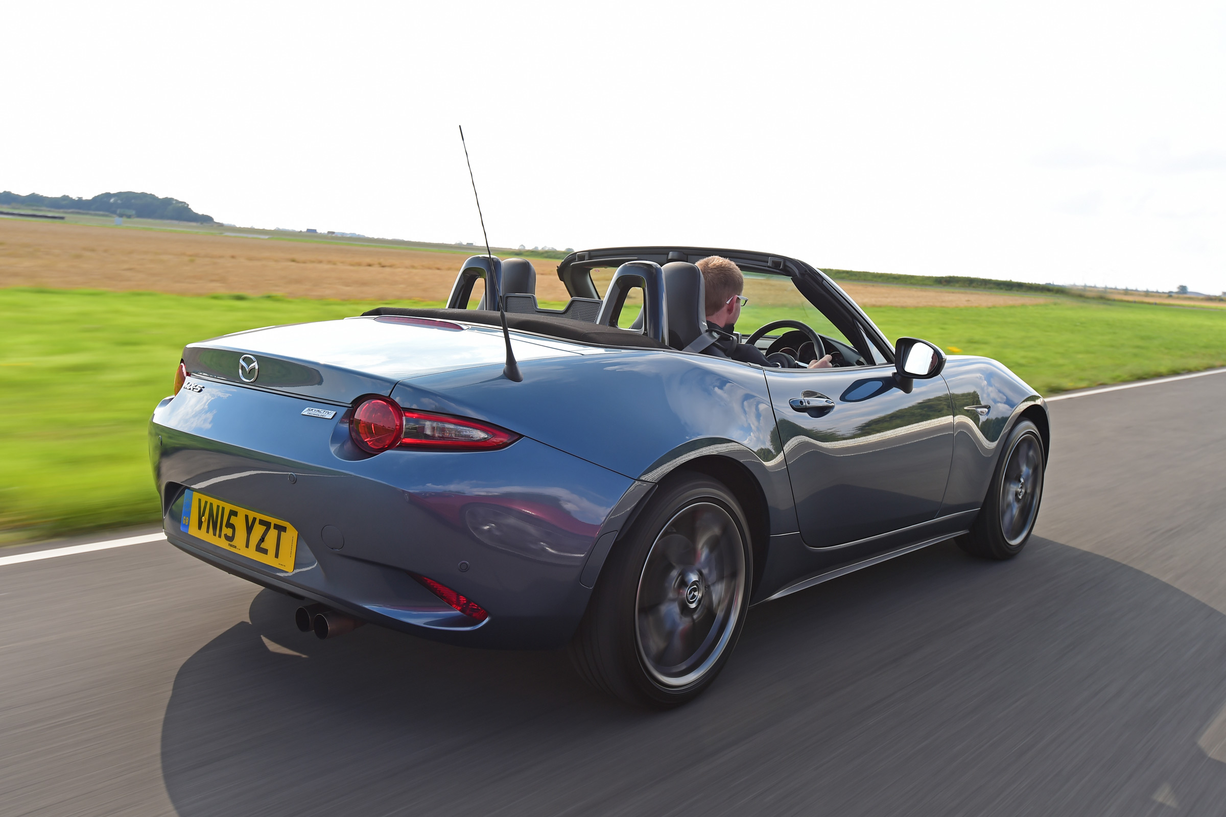 Mazda MX-5 rear tracking