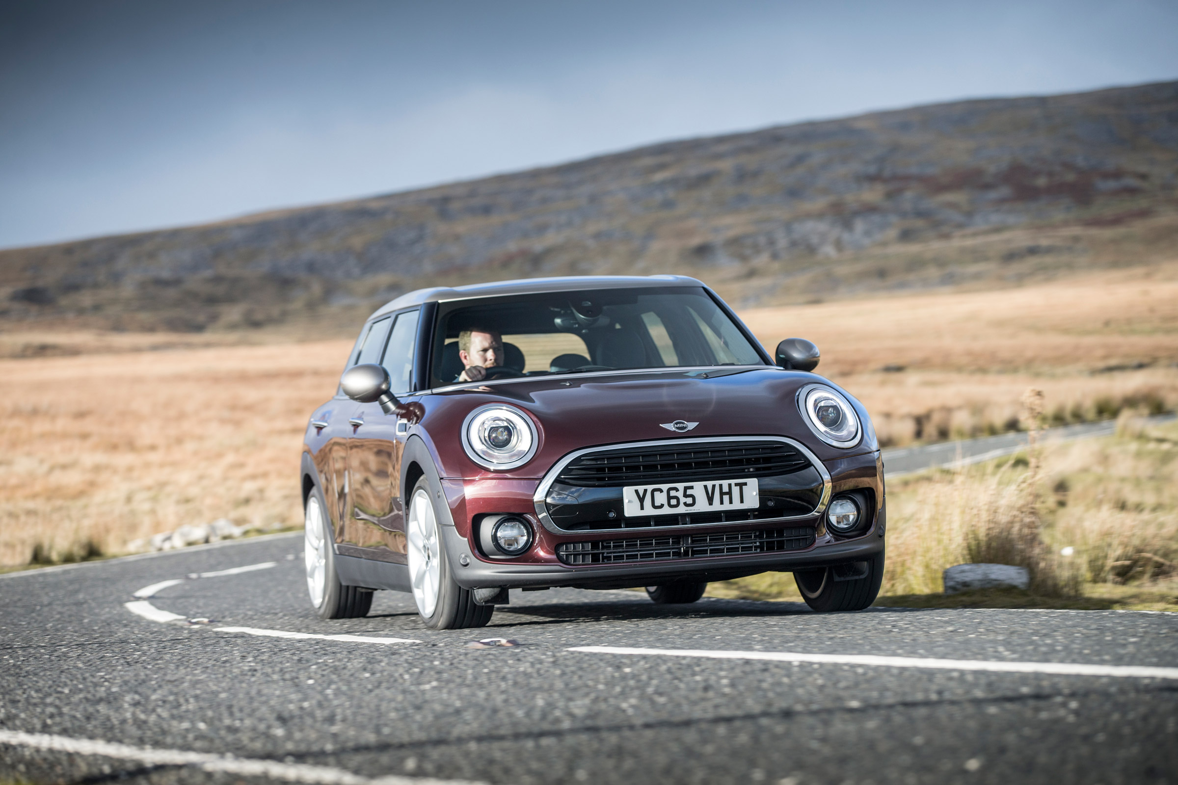 MINI Cooper D Clubman 2015 action