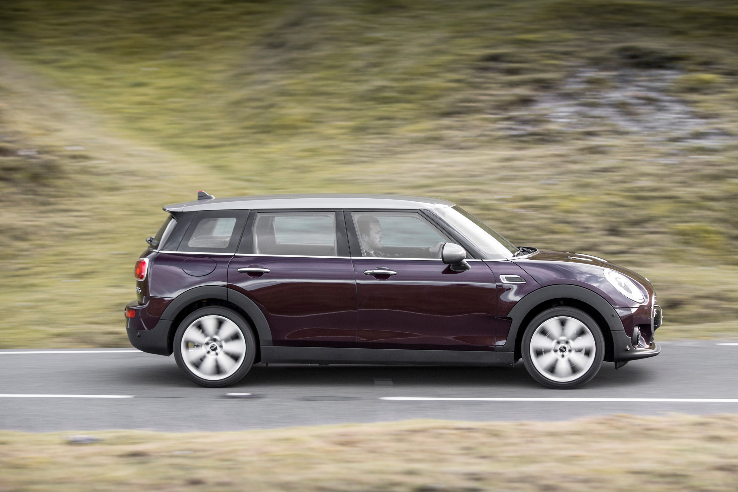 MINI Cooper D Clubman 2015 side