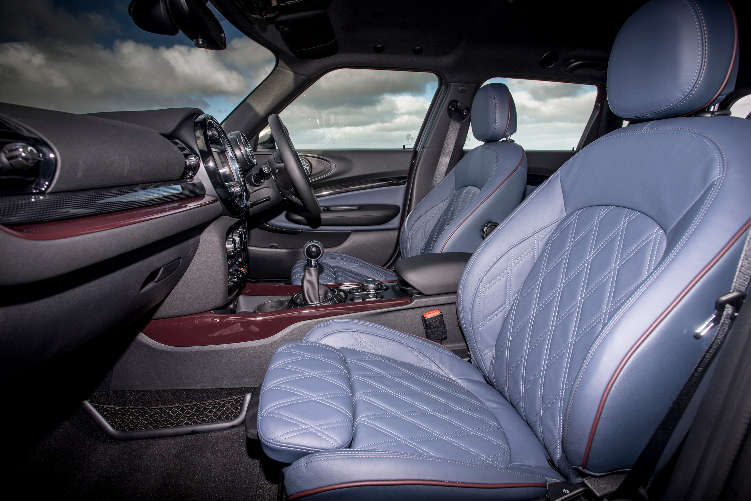 MINI Cooper D Clubman 2015 seats