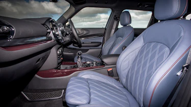 MINI Cooper D Clubman 2015 seats