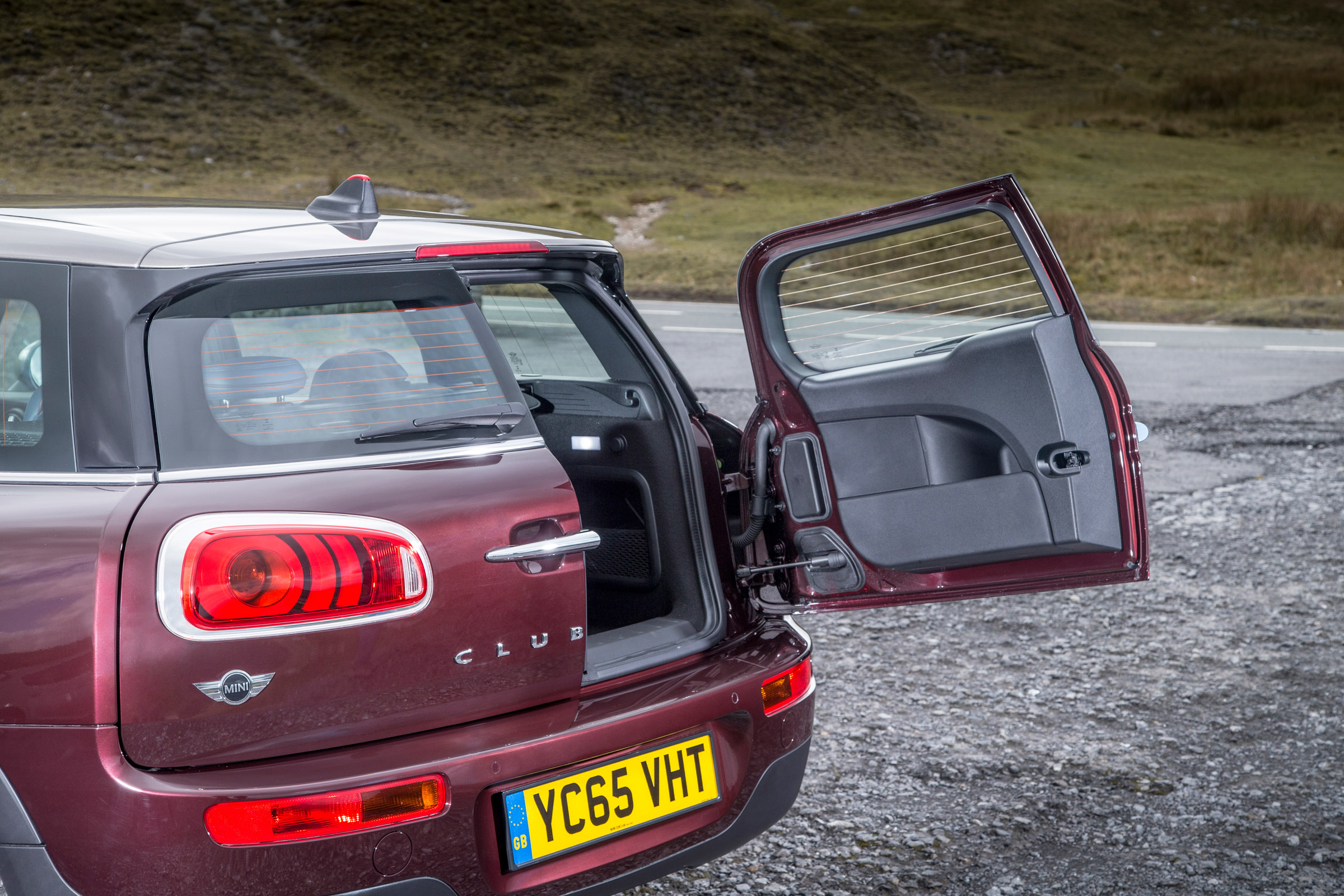MINI Cooper D Clubman 2015 boot door