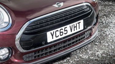 MINI Cooper D Clubman 2015 grille