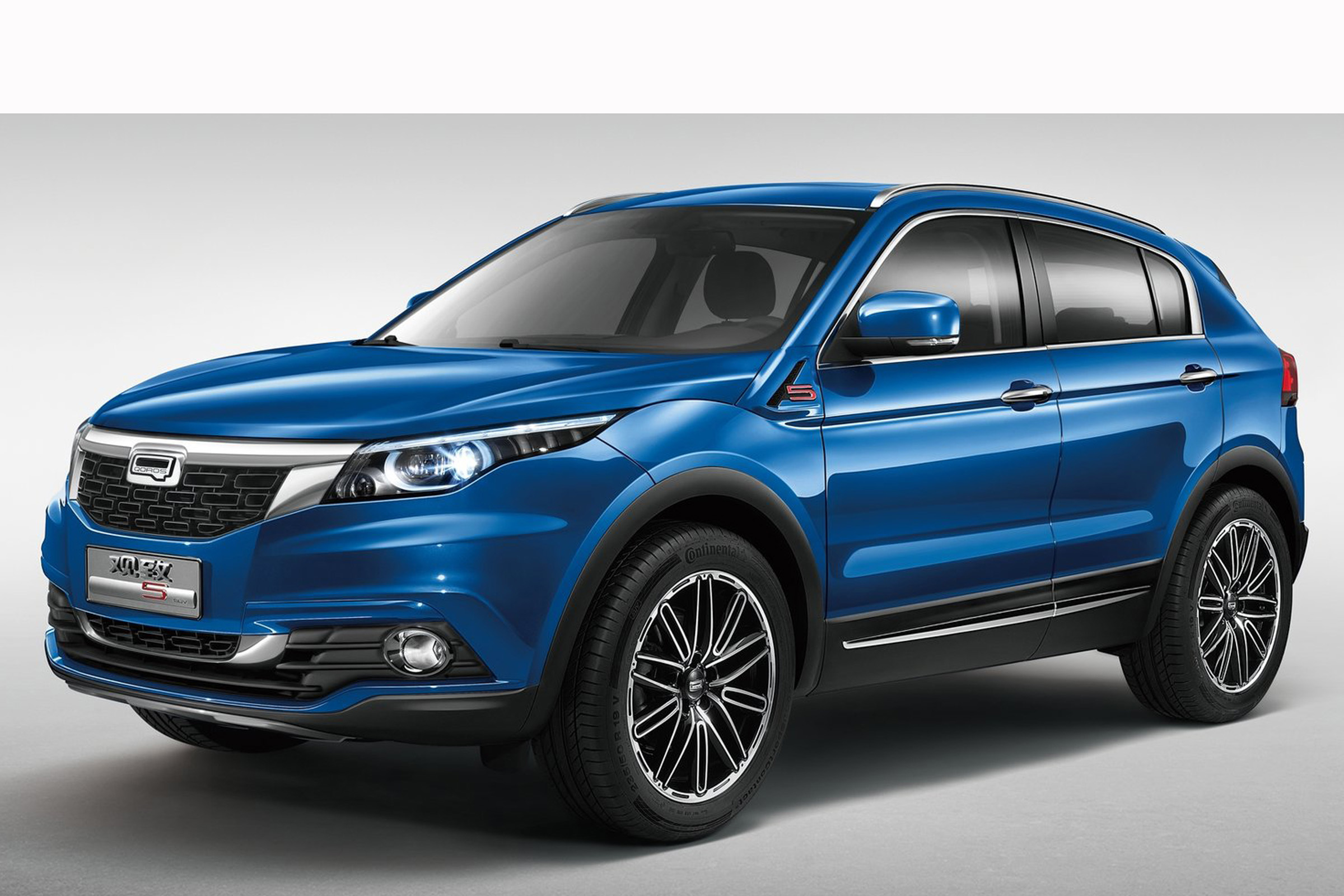 Qoros 5 SUV front side