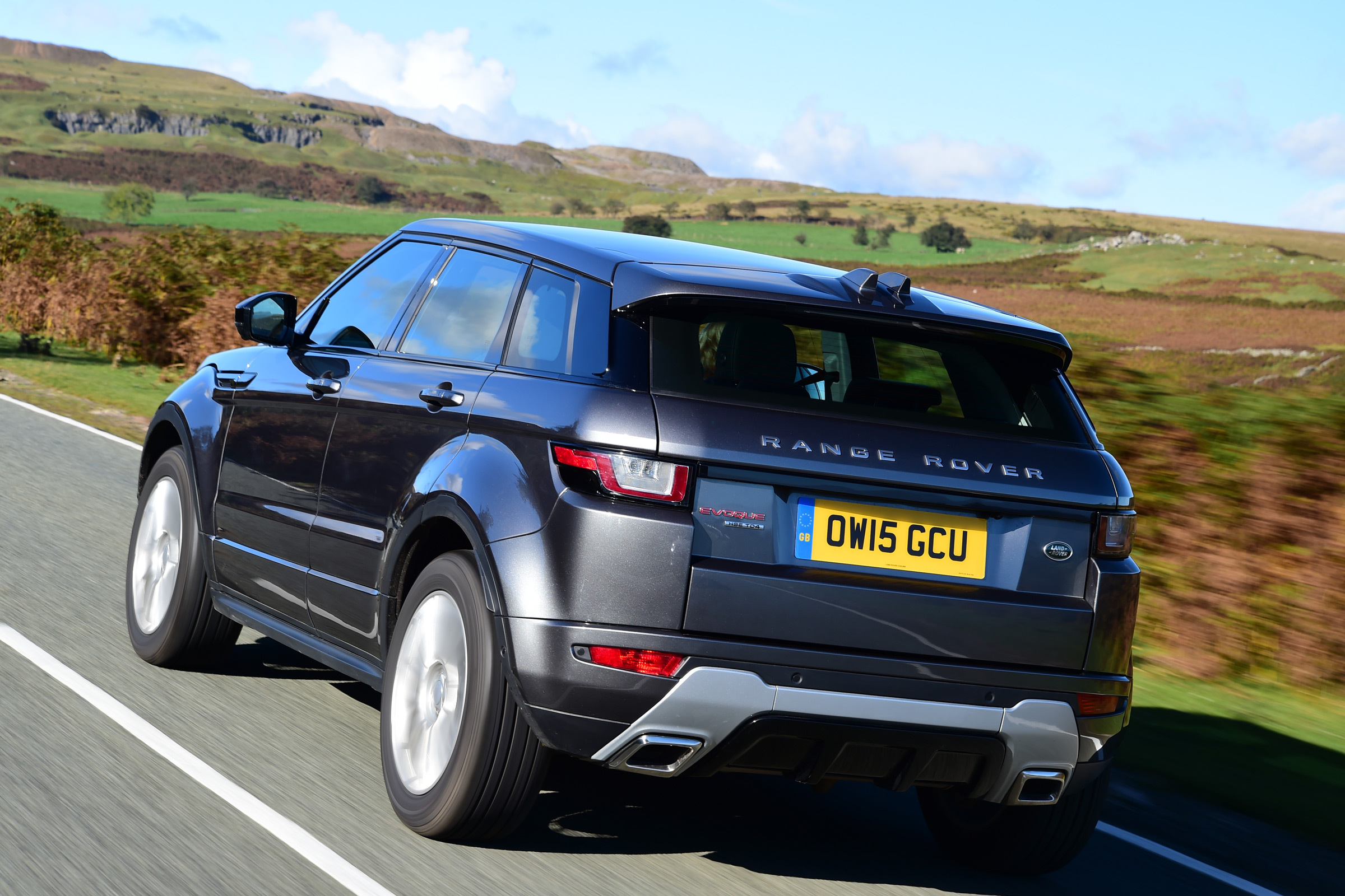 Range Rover Evoque rear tracking