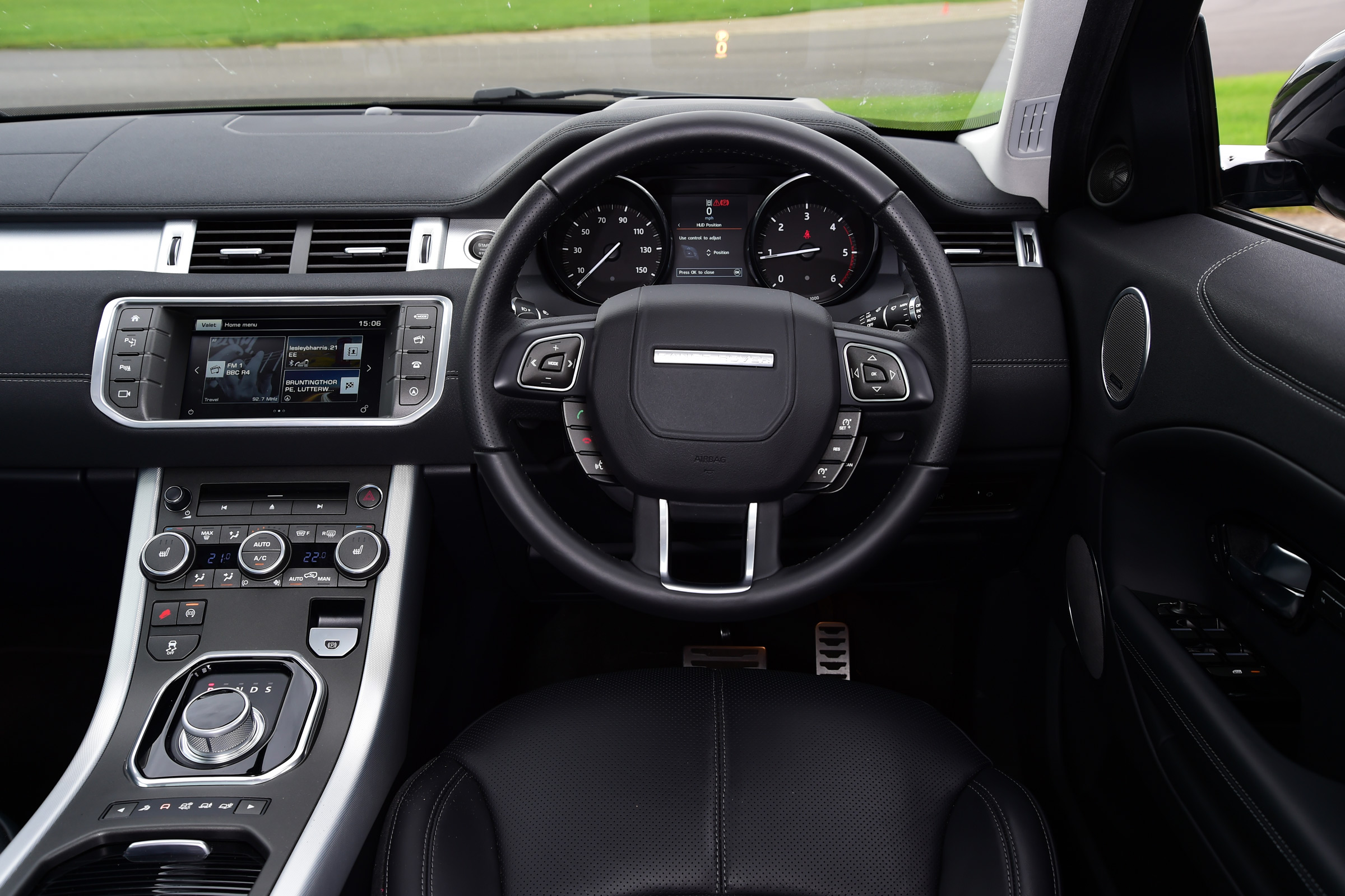 Range Rover Evoque dashboard