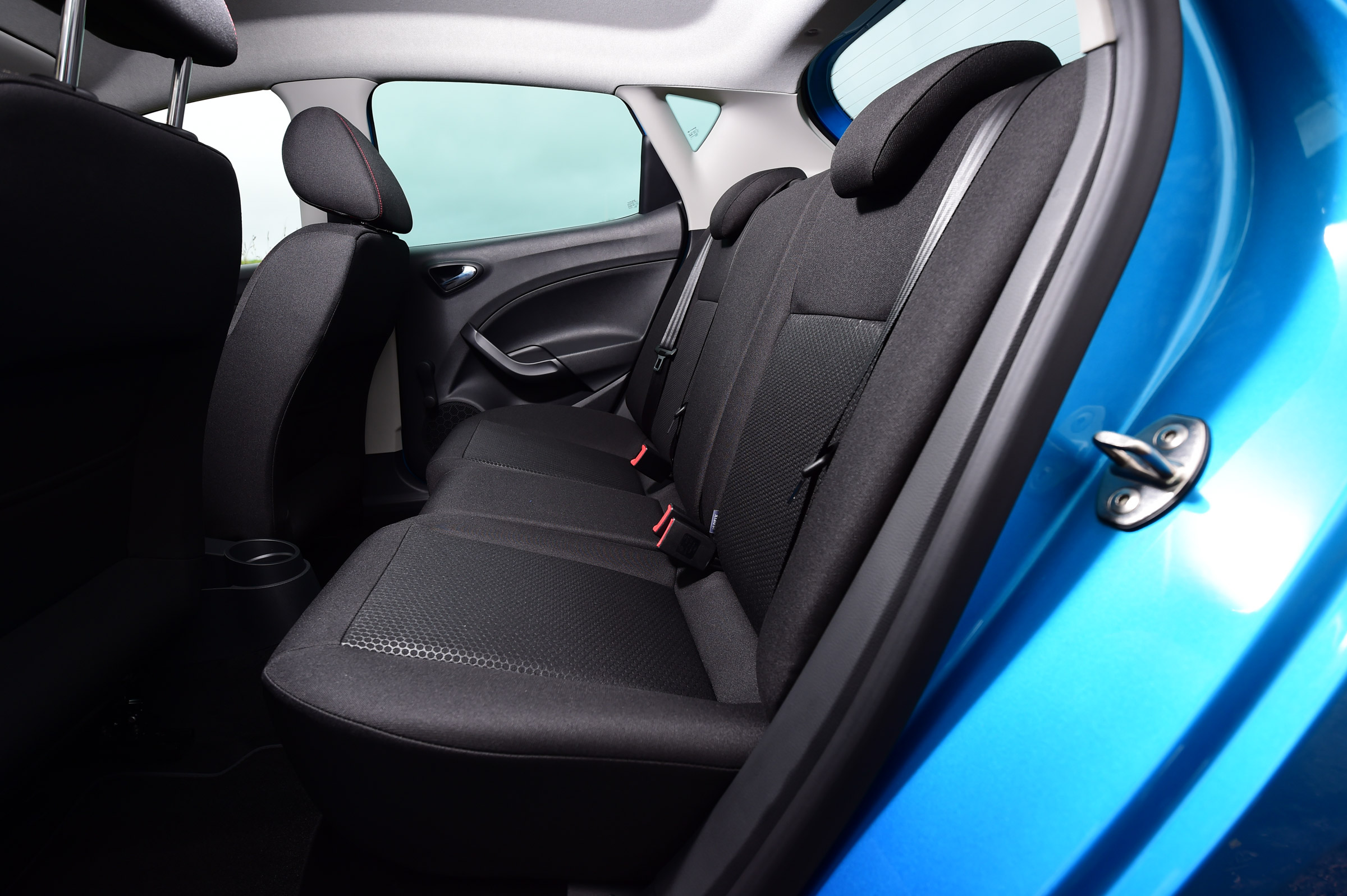 SEAT Ibiza FR 2015 UK rear seats