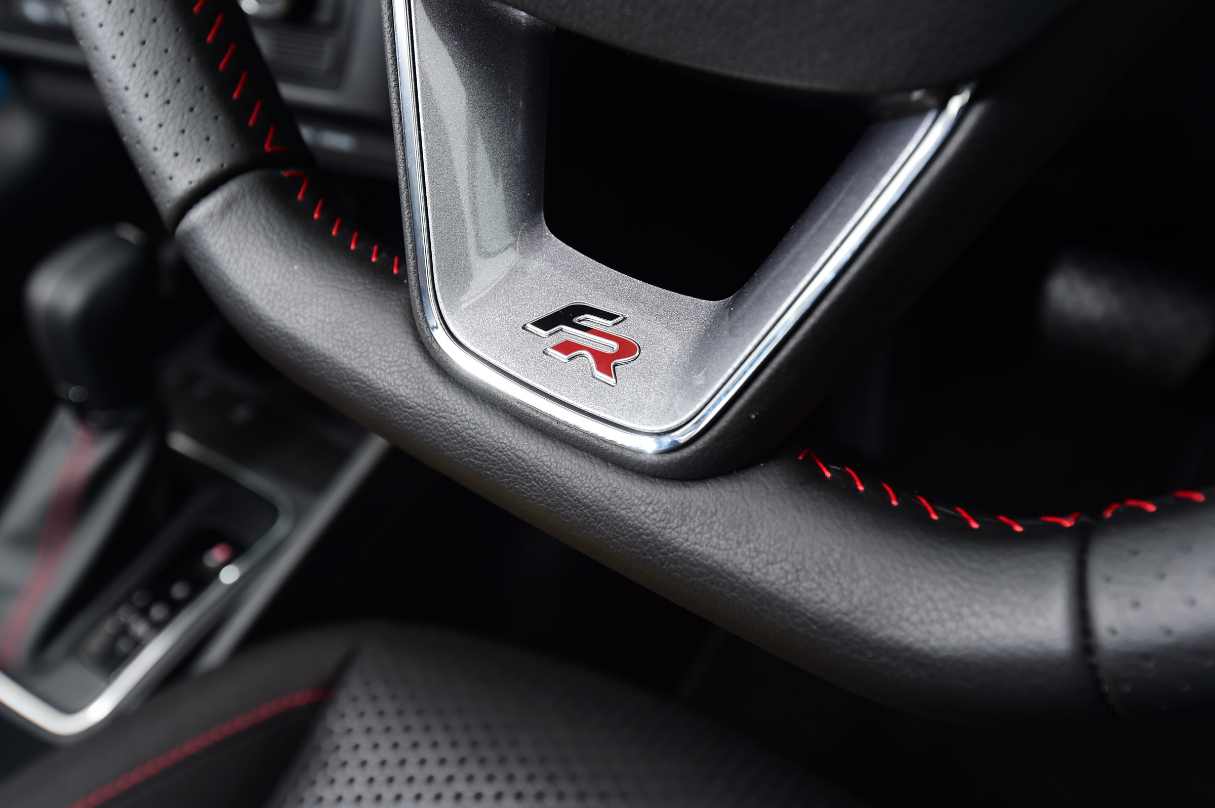 SEAT Ibiza FR 2015 UK logo