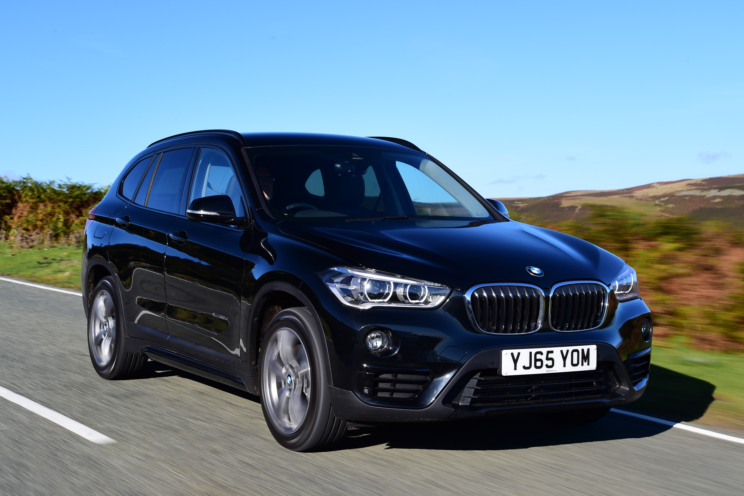 BMW X1 front tracking