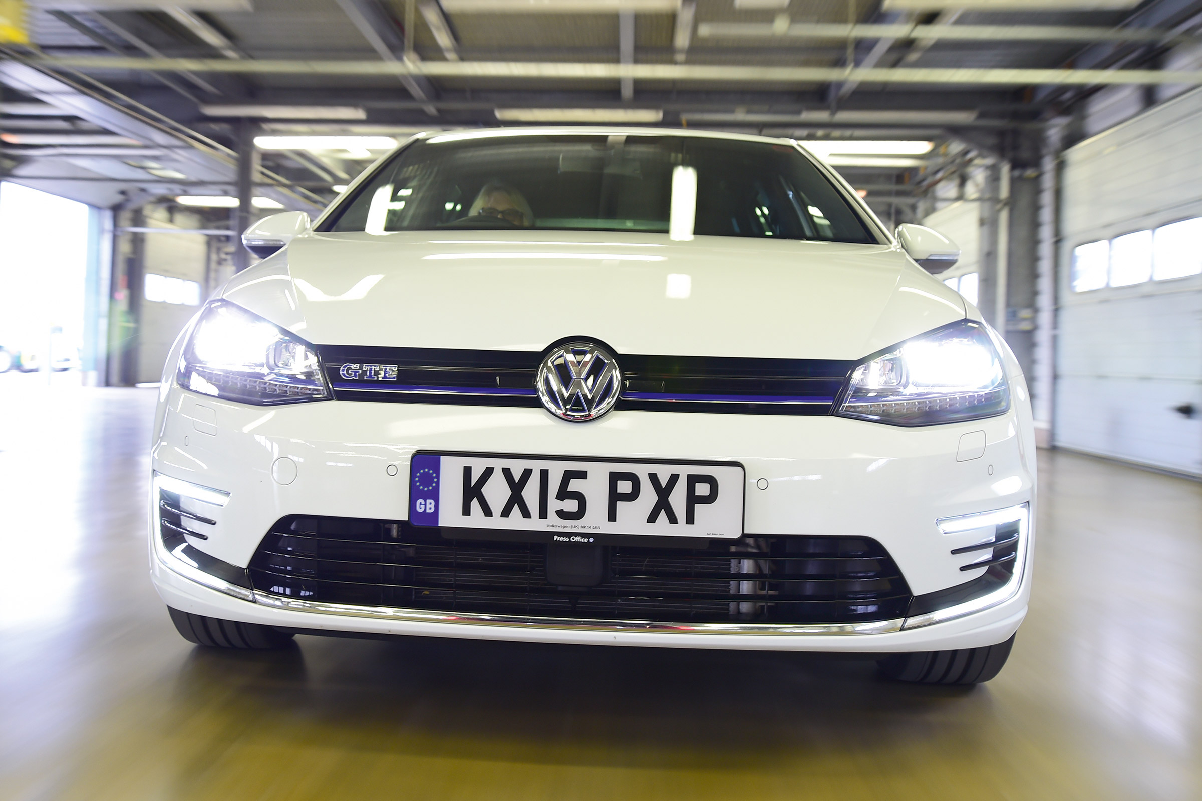 Volkswagen Golf GTE - front