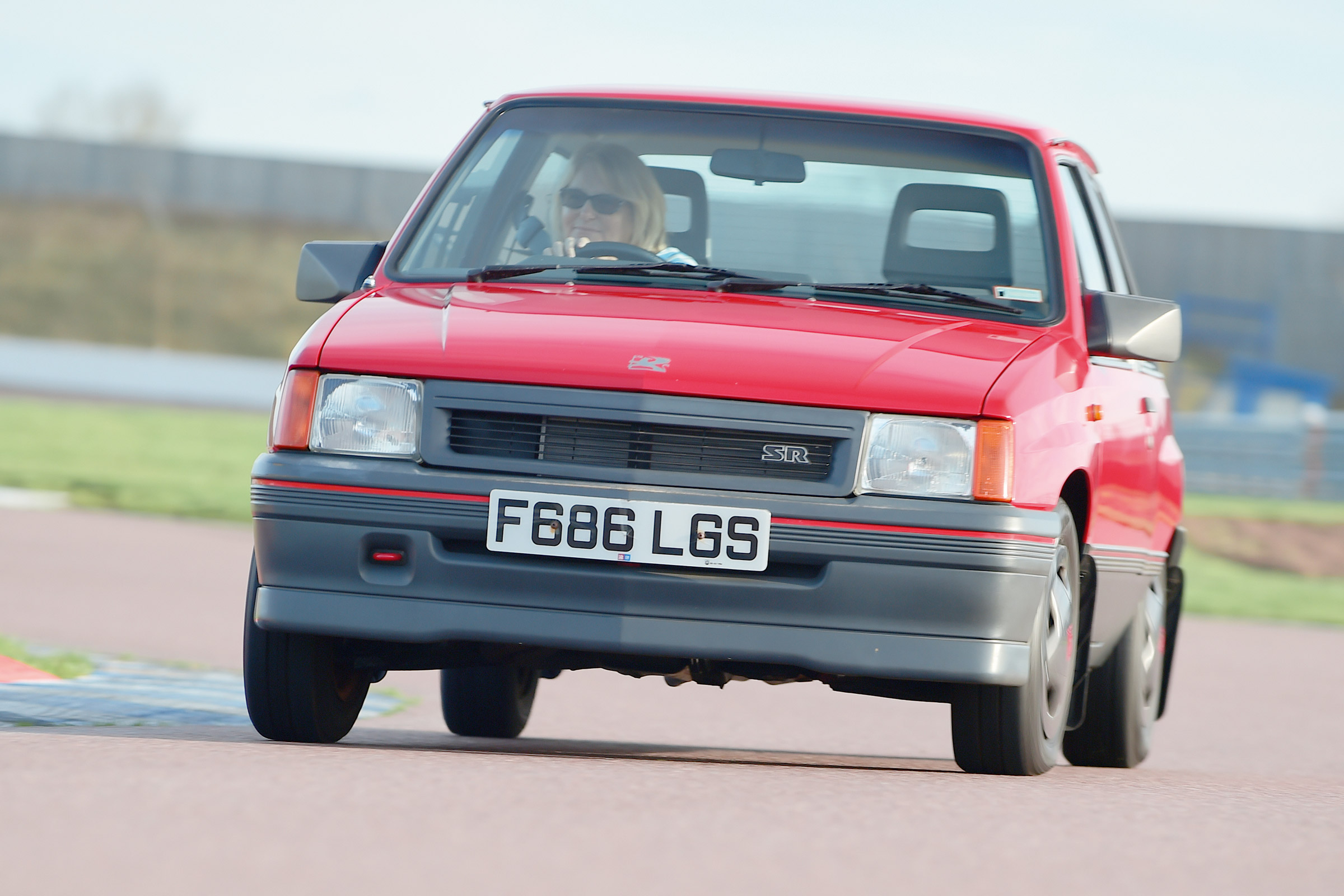 Vauxhall Nova 1.4SR - front