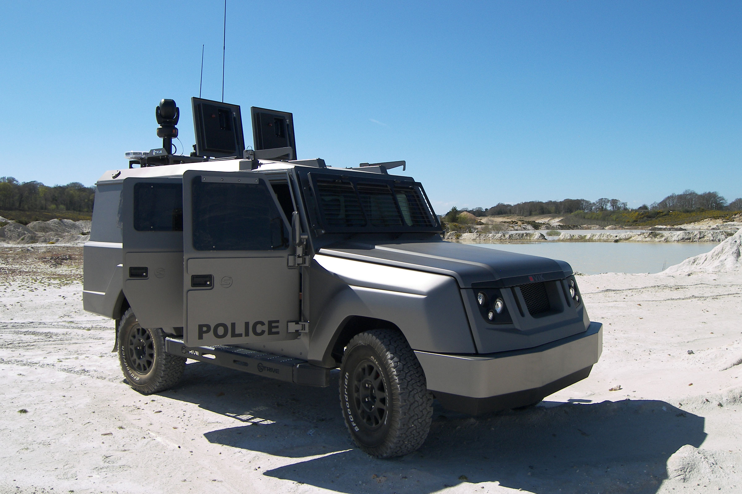 Ovik Crossway - armoured car