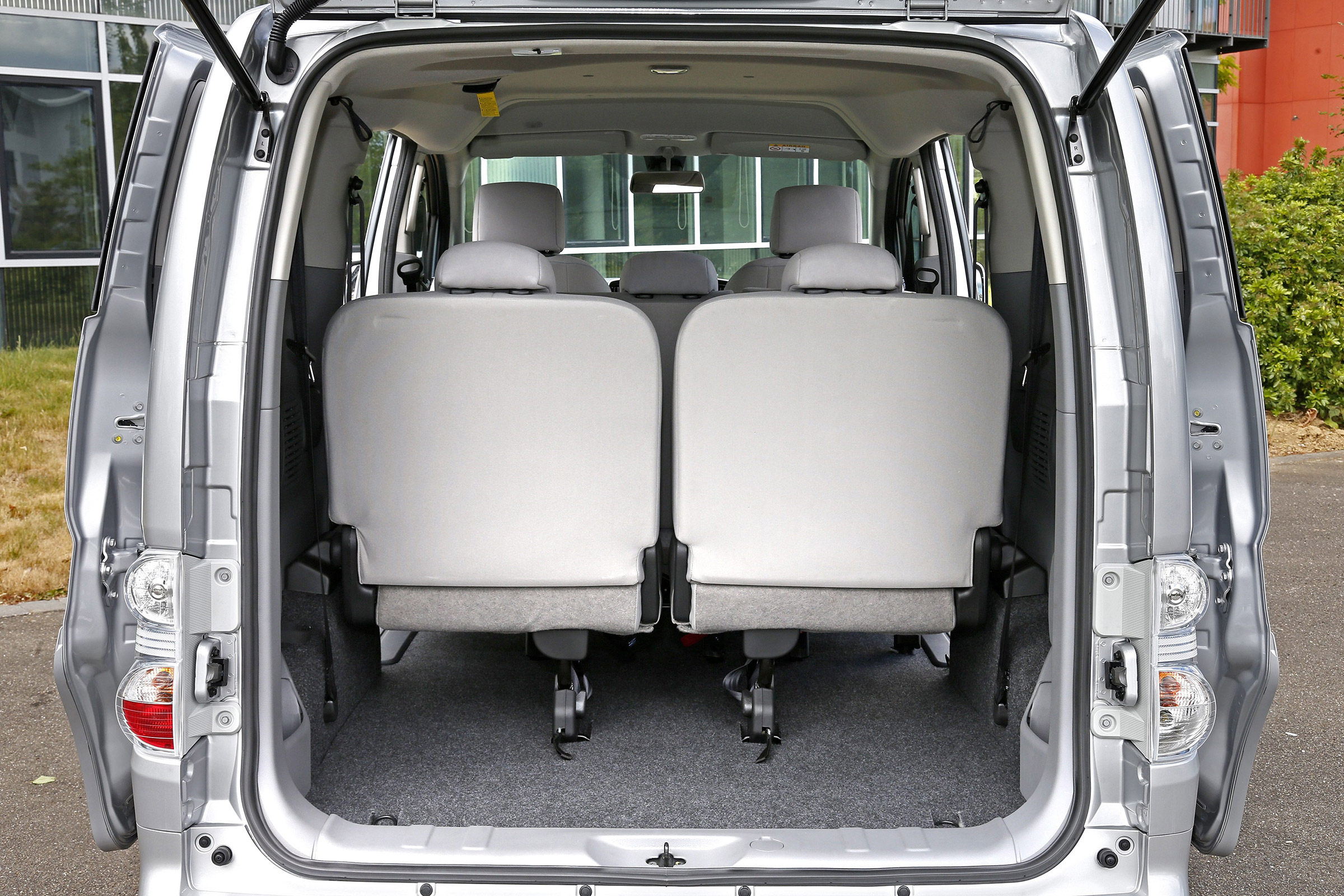 Nissan e-NV200 - 7 seats