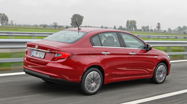 New Fiat Tipo 2016 rear tracking 2