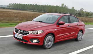 New Fiat Tipo 2016 front tracking